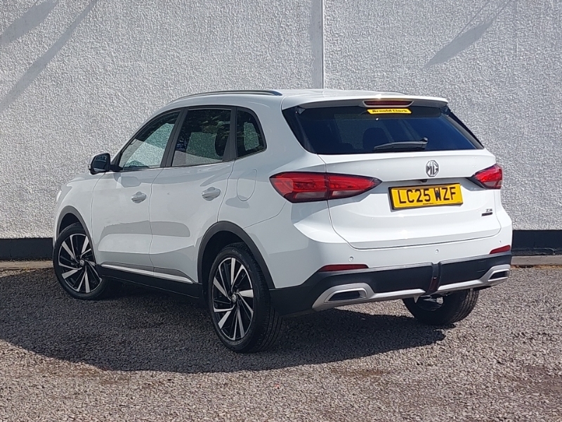 MG ZS 1.5 Hybrid Trophy White #2