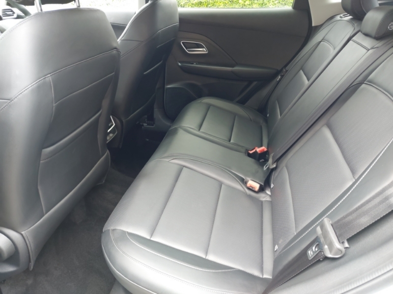MG ZS 1.5 Hybrid Trophy White #6