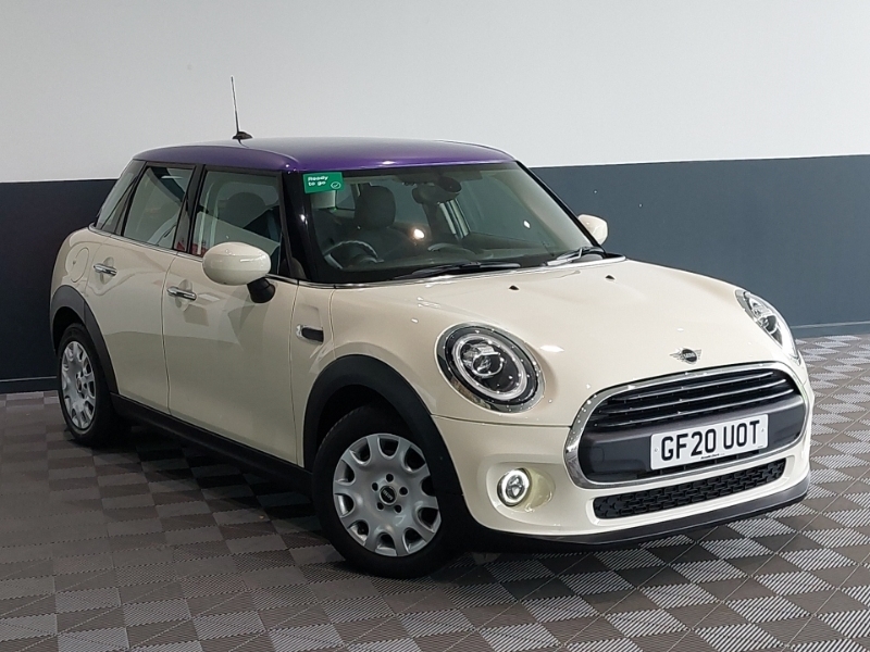Mini Hatch 1.5 One Classic II Comfortnav Pack White