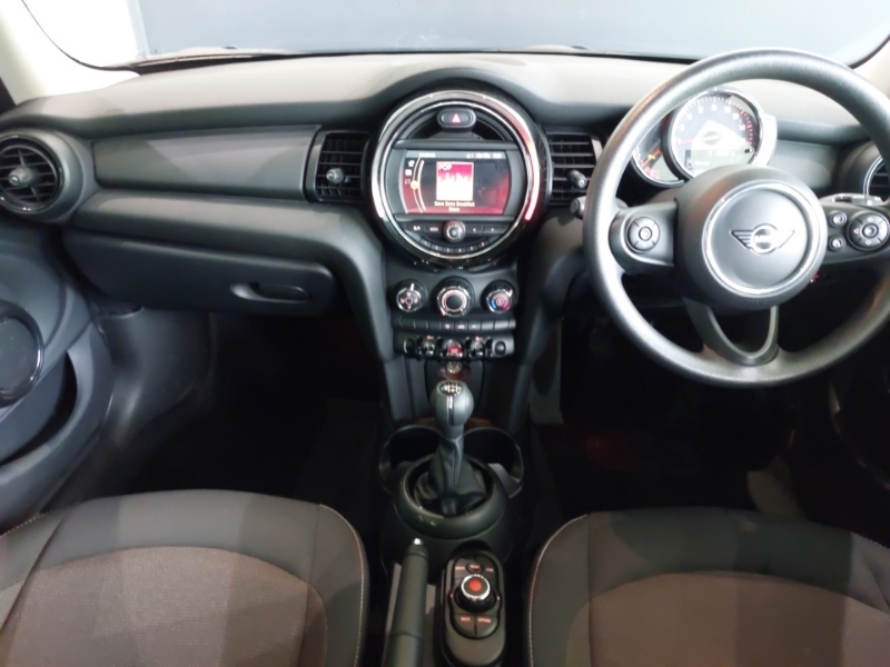 Mini Hatch 1.5 One Classic II Comfortnav Pack GF20UOT White #3