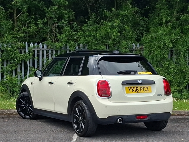 Mini Hatch 1.5 Cooper II White #2