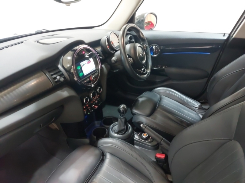 Mini Hatch 1.5 Cooper Exclusive II Silver #5