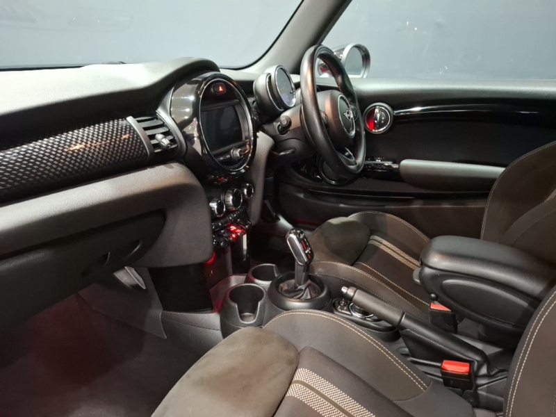 Mini Hatch 2.0 Cooper S Sport II Red #5