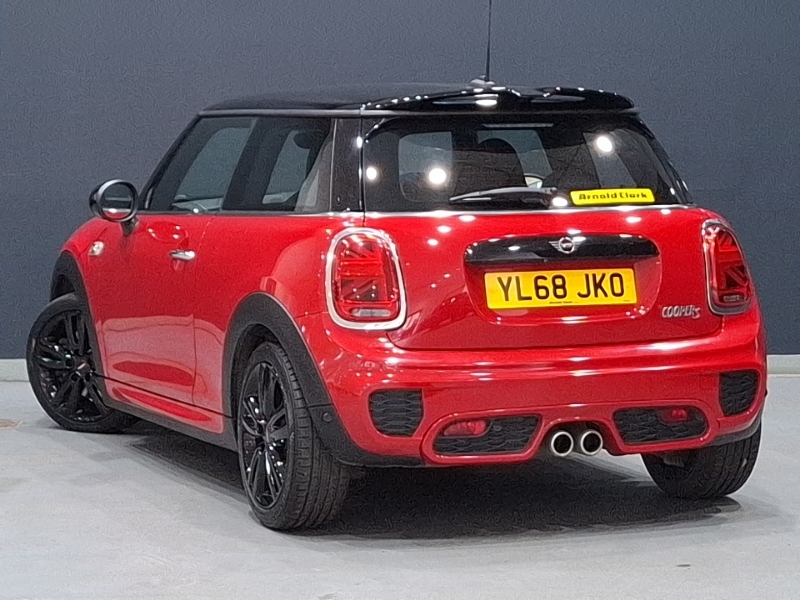 Mini Hatch 2.0 Cooper S Sport II Red #2