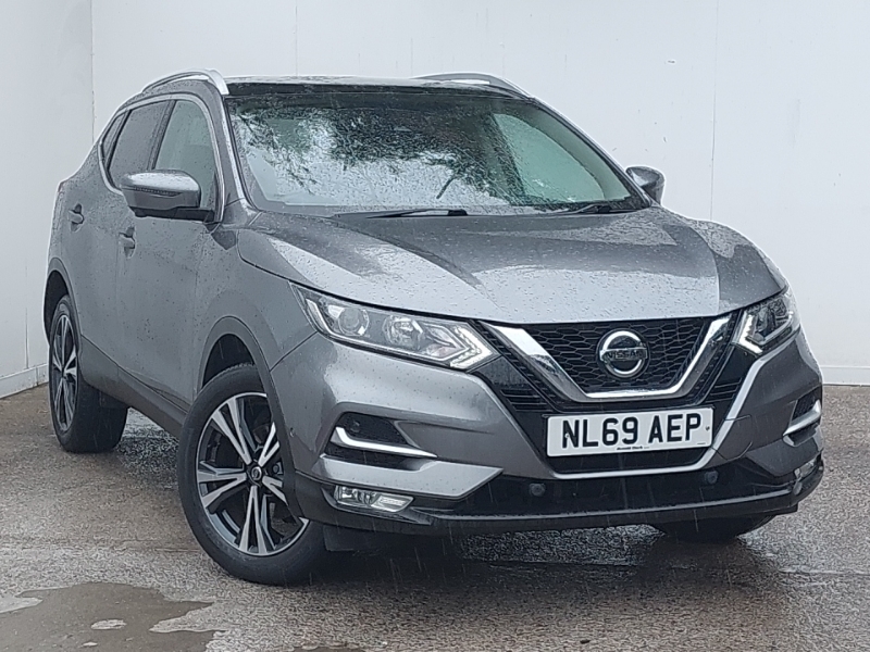 Nissan Qashqai 1.3 Dig-t 160 N-connecta Glass Roofexec Grey