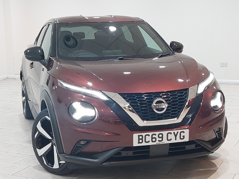 Nissan Juke 1.0 Dig-t Tekna Dct Red