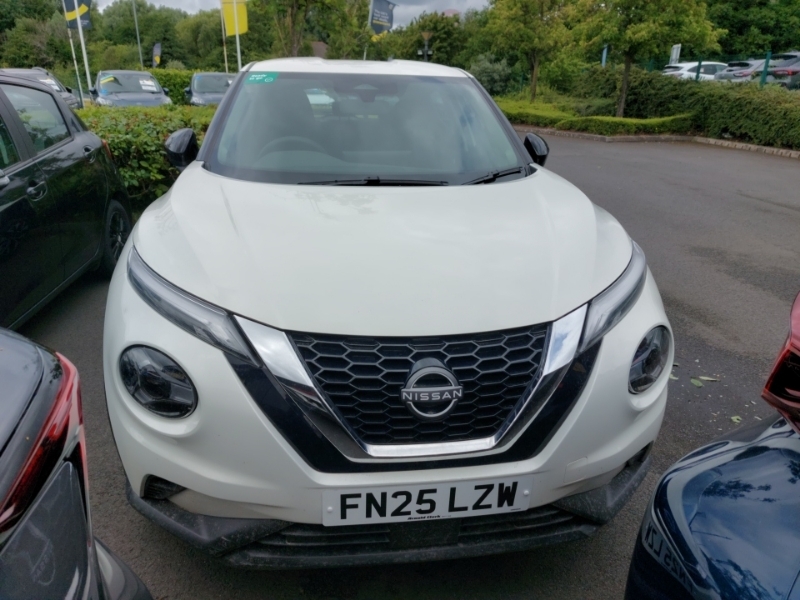 Nissan Juke 1.0 Dig-t Acenta Premium Dct White