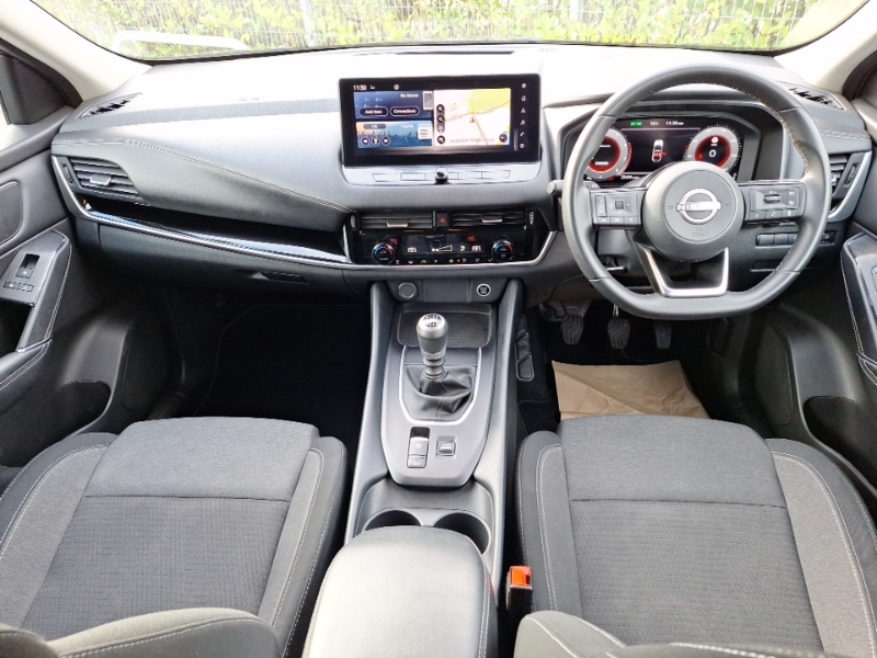Nissan Qashqai 1.3 Dig-t Mh N-connecta SM73VXF Black #3