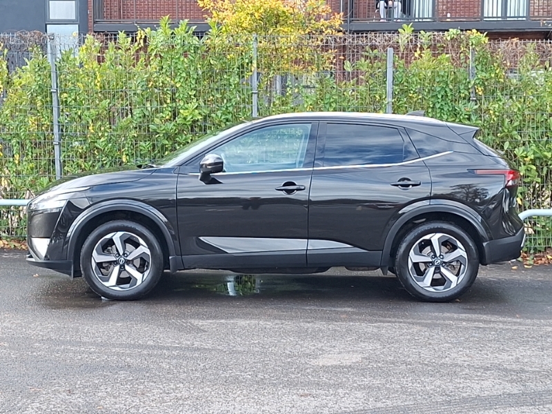 Nissan Qashqai 1.3 Dig-t Mh N-connecta SM73VXF Black #4