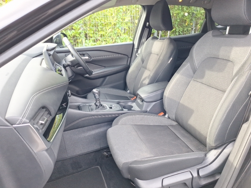 Nissan Qashqai 1.3 Dig-t Mh N-connecta SM73VXF Black #5