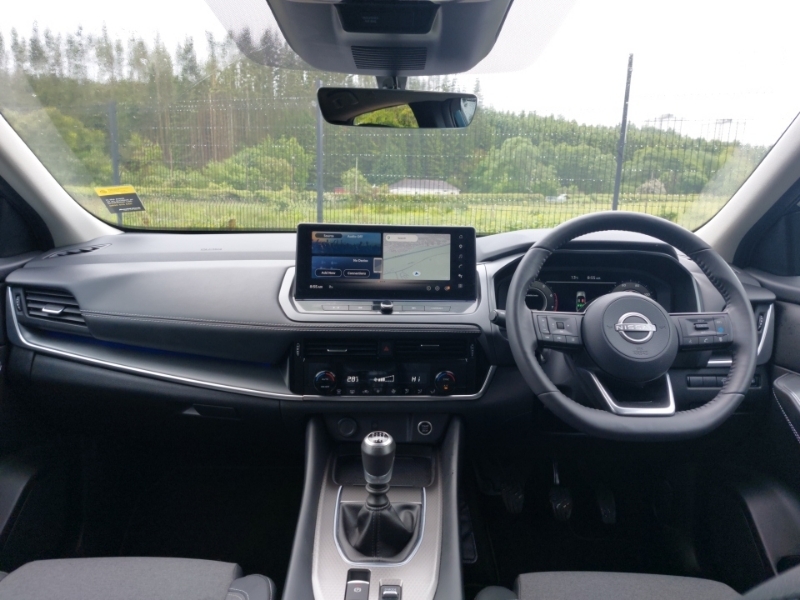 Nissan Qashqai 1.3 Dig-t Mh N-connecta SM25FVT Green #3