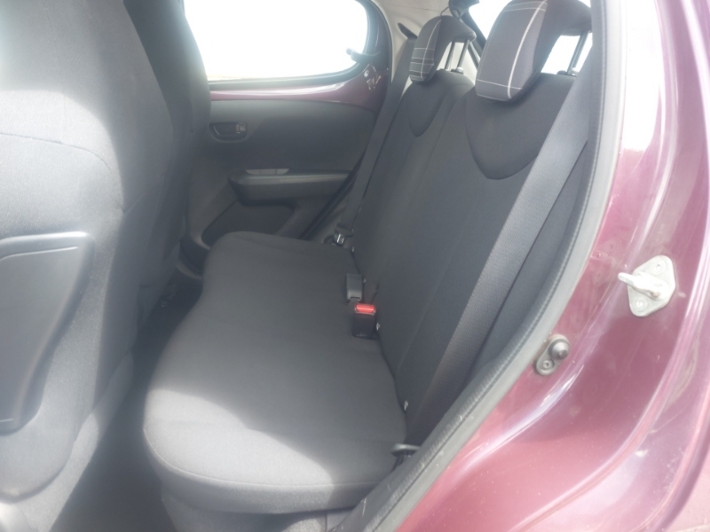 Peugeot 108 1.0 Active Purple #6