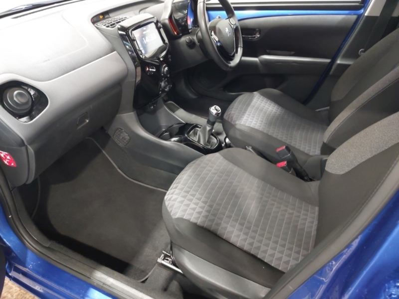 Peugeot 108 1.0 72 Allure Blue #5
