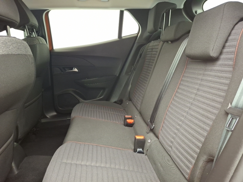 Peugeot 2008 1.2 Puretech 130 Active Eat8 SA20VXR Orange #6