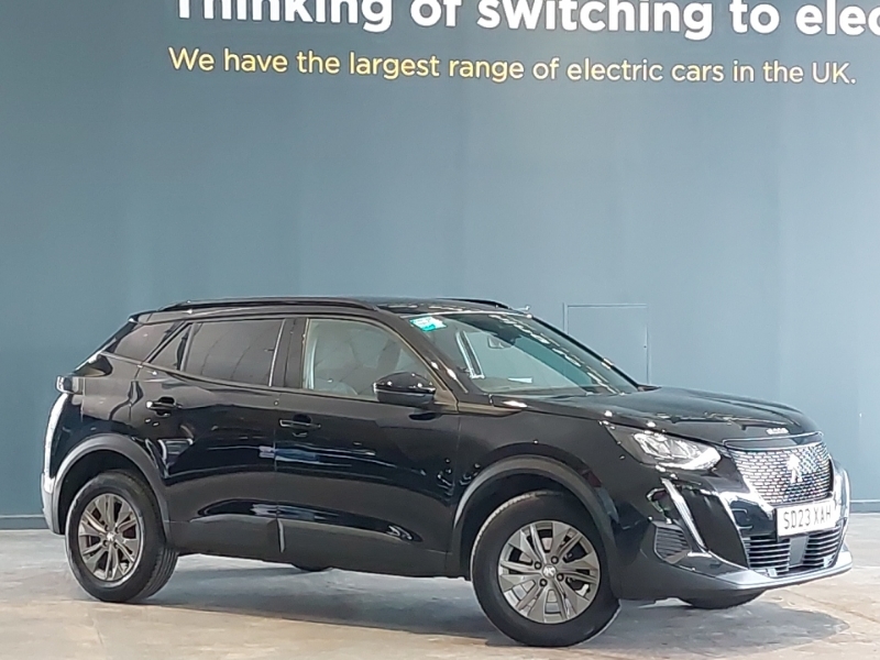 Peugeot 2008 1.2 Puretech Active Premium Black #5