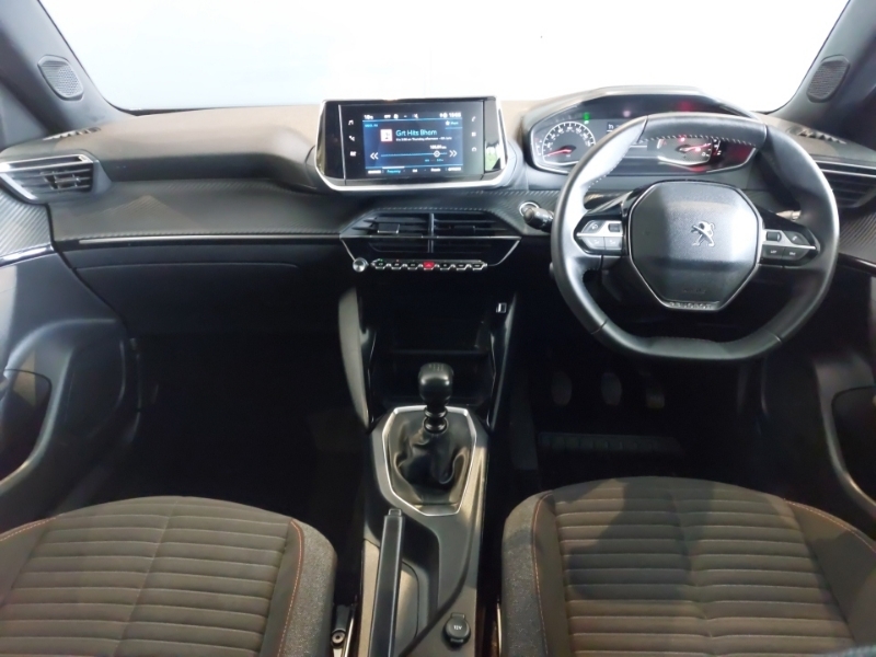 Peugeot 2008 1.2 Puretech Active Premium Black #2
