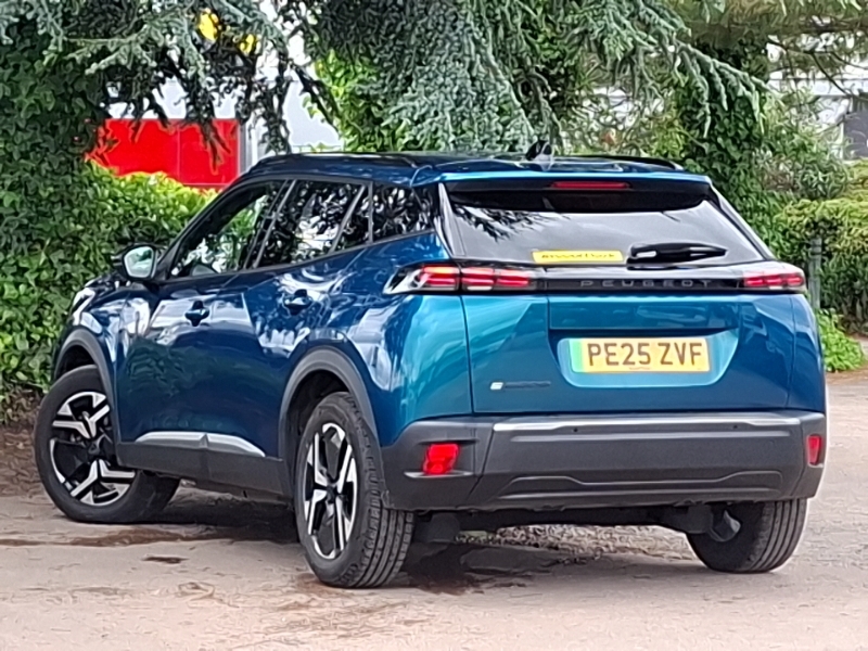 Peugeot e-2008 100Kw Allure 50Kwh Blue #2