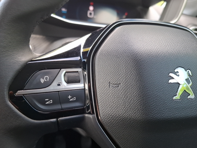 Peugeot 208 1.2 Puretech Allure Premium Hatchback M Black #12