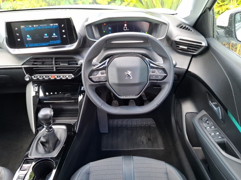 Peugeot 208 1.2 Puretech Allure Premium Hatchback M Black #8