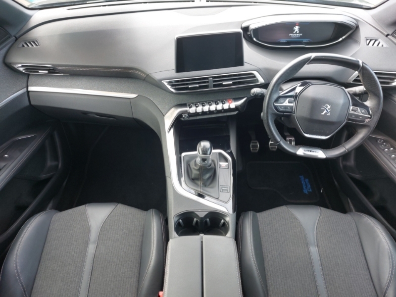 Peugeot 3008 1.5L Gt Line White #2