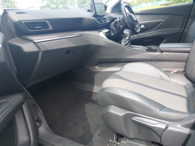 Peugeot 5008 1.5 Bluehdi Allure Premium Blue #5