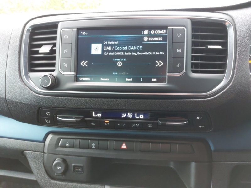 Peugeot Traveller Active Silver #11