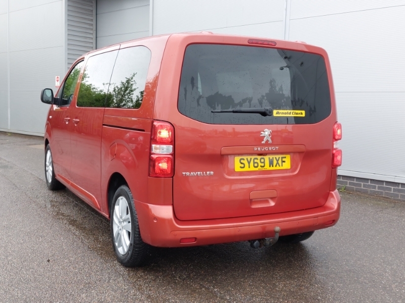 Peugeot Traveller 1.5 Bluehdi 120 Active Standard 8 Seat Red #2