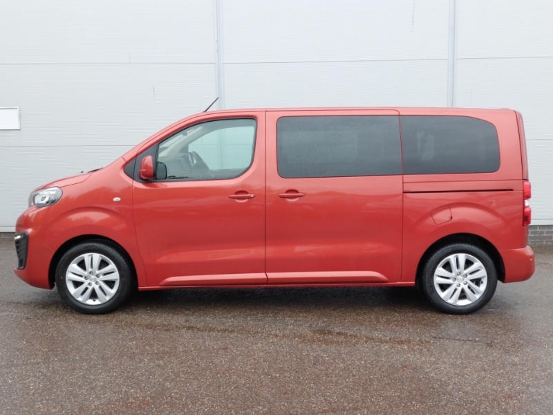 Peugeot Traveller 1.5 Bluehdi 120 Active Standard 8 Seat Red #4