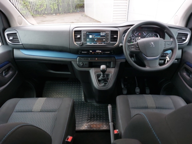 Peugeot Traveller 1.5 Bluehdi 120 Active Standard 8 Seat Red #3
