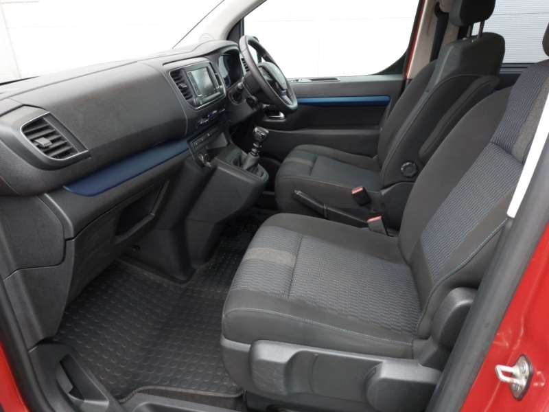 Peugeot Traveller 1.5 Bluehdi 120 Active Standard 8 Seat Red #5