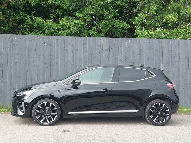 Renault Clio 1.0 Tce 90 Techno Black #4