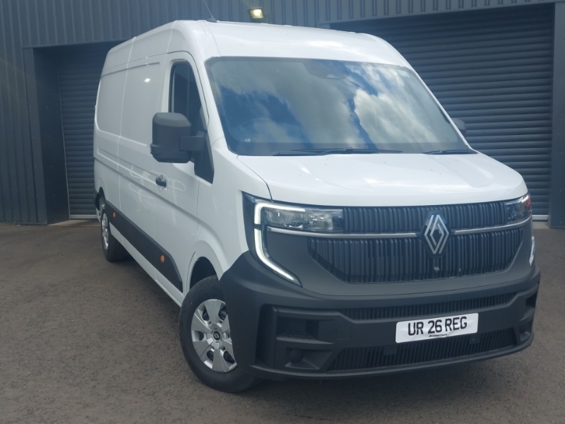 Renault Master Lm35 Blue Dci 150 Advance Medium Roof Van White