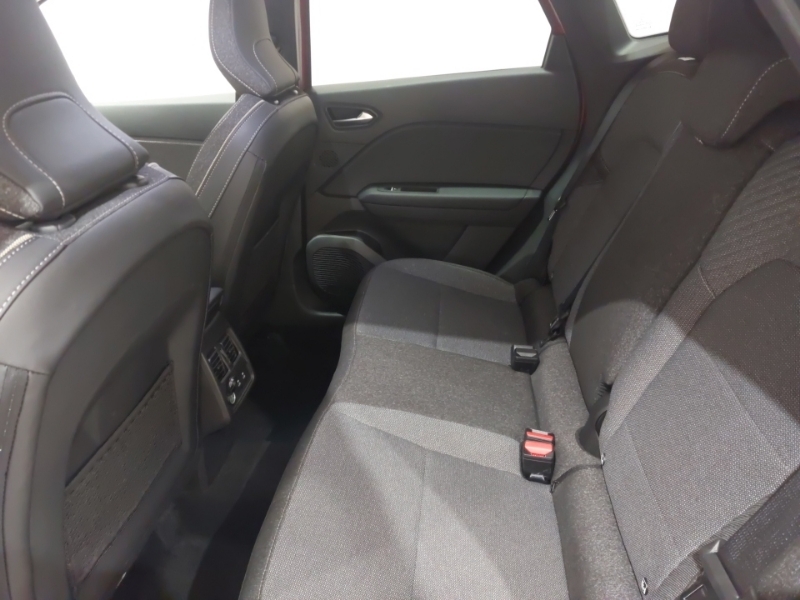 Renault Symbioz 1.3 Tce 140 Techno Red #6