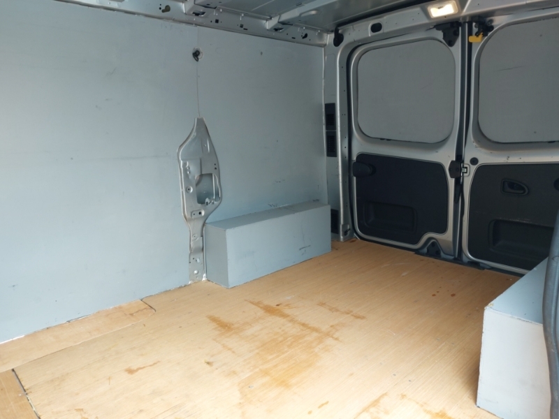 Renault Trafic Sl28 Energy Dci 145 Sport Nav Van Silver #6