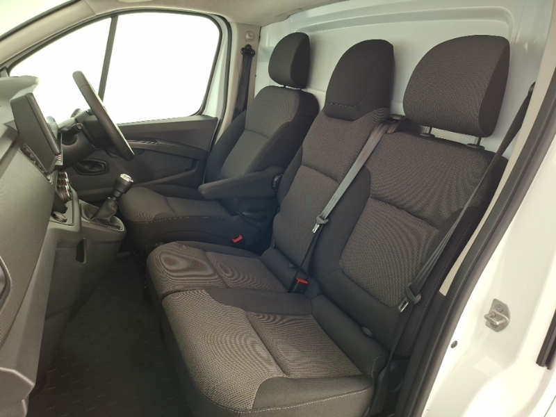 Renault Trafic Ll30 Blue Dci 130 Advance Safety Van SG74JZA White #5