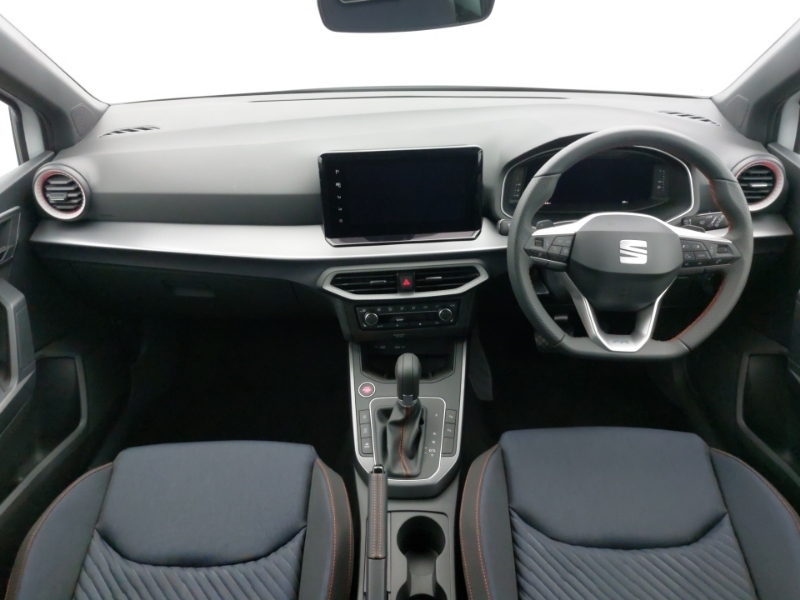 Seat Arona 1.0 Tsi 115 Fr Black Edition Dsg KR75YCP White #3