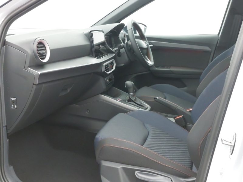 Seat Arona 1.0 Tsi 115 Fr Black Edition Dsg KR75YCP White #5