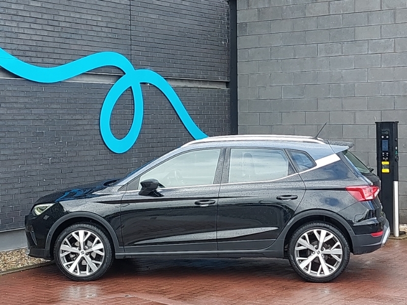 Seat Arona 1.0 Tsi 115 Xperience Lux Dsg Black #4
