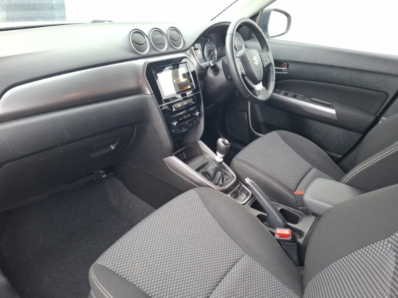 Suzuki Vitara 1.4 Boosterjet 48V Hybrid Sz-t White #5