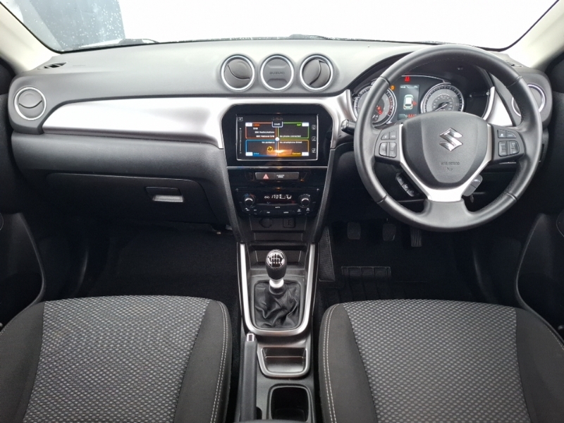 Suzuki Vitara 1.4 Boosterjet 48V Hybrid Sz-t White #3