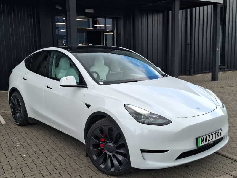 Tesla Model Y Performance Awd White