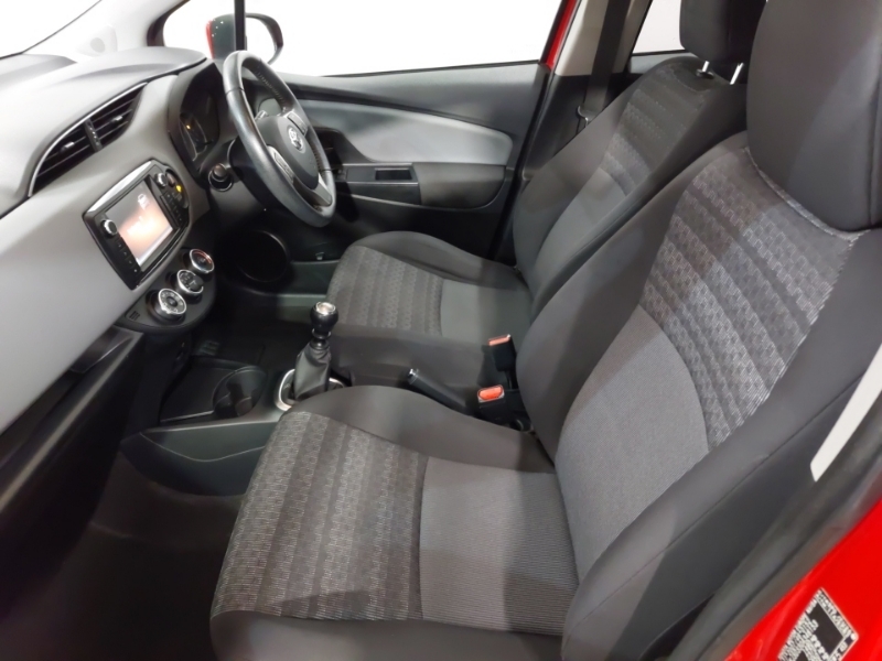 Toyota Yaris 1.33 Vvt-i Icon Tss SM66UWW Red #5