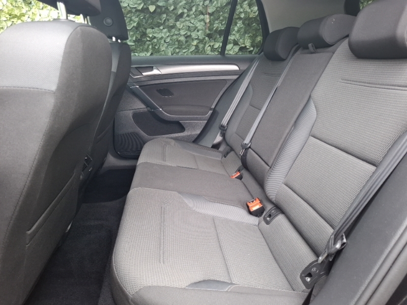 Volkswagen Golf 1.0 Tsi 110 Se Nav LL68MBV Black #6