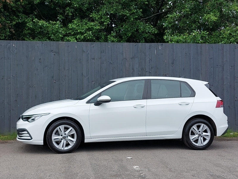Volkswagen Golf 1.0 Tsi Life MT24BYP White #4