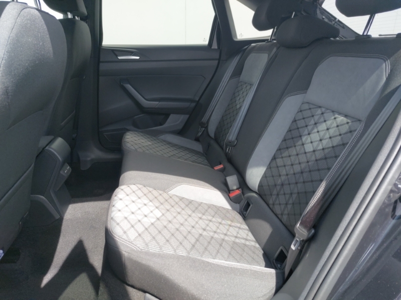 Volkswagen Taigo 1.0 Tsi 110 R-line Black #6