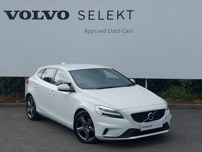 Volvo V40 T2 122 R Design White