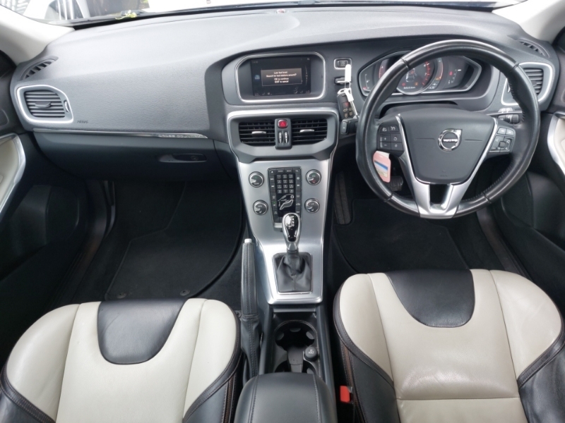 Volvo V40 Cross Country T3 152 Cross Country Pro Geartronic Brown #3