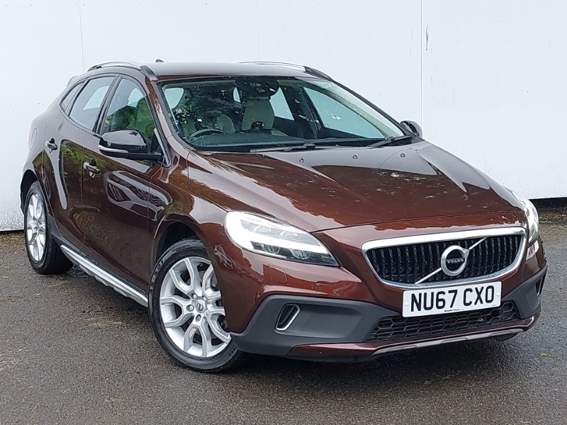 Volvo V40 Cross Country T3 152 Cross Country Pro Geartronic Brown