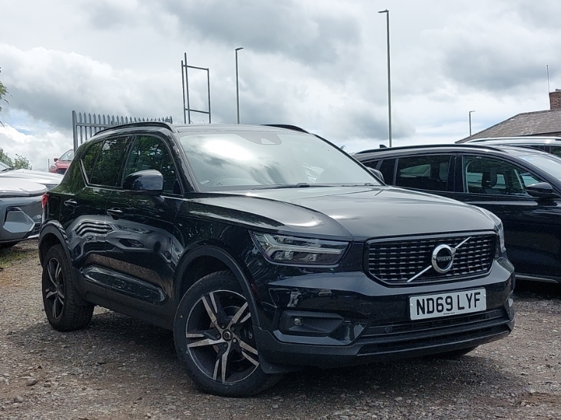 Volvo XC40 1.5 T3 163 R Design Black