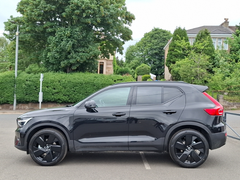Volvo XC40 2.0 B3p Plus Black Edition Black #5